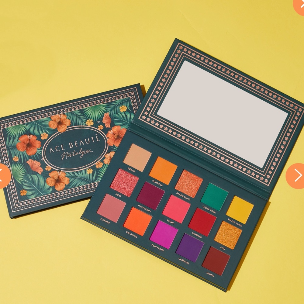 ACE BEAUTÈ
Nostalgia Palette